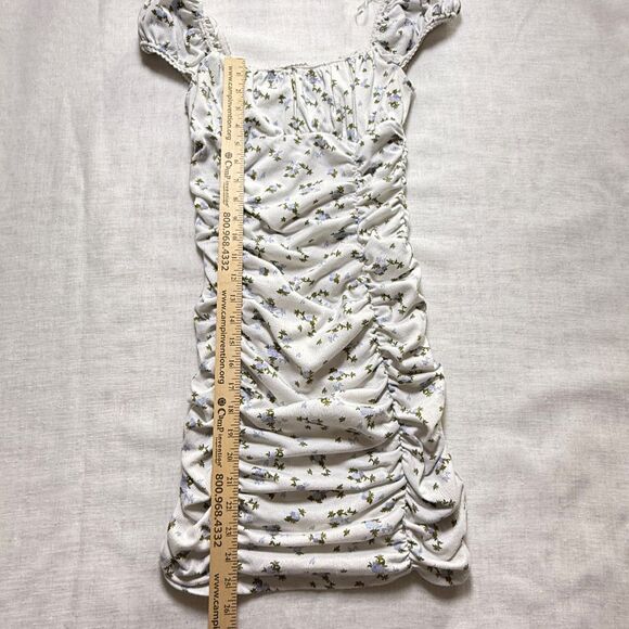 Urban Outfitters Brenan White and Blue Ditsy Floral Ruched Mini Dress S - Picture 5 of 8